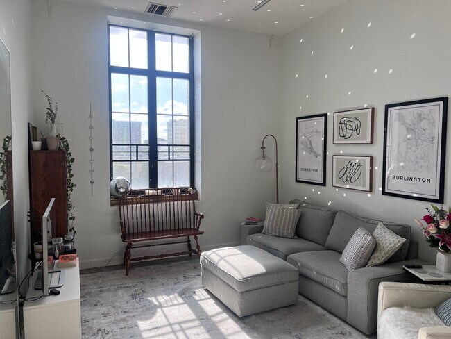 Photo - 1601 Spring Garden St Unidad 211