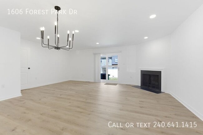 Photo - 1606 Forest Park Dr