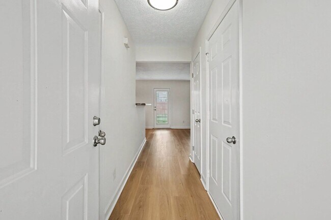 Photo - Wonderful 3 Bedroom 2 1/2 Bath Townhouse Now Available!