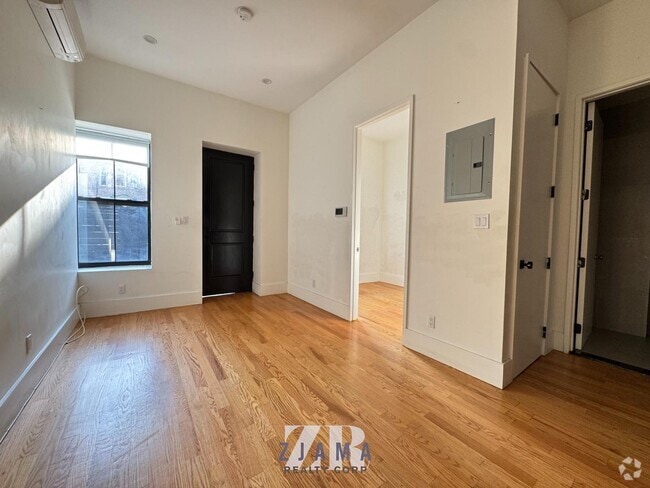 Building Photo - 1520 St Johns Pl Unit 1B Rental