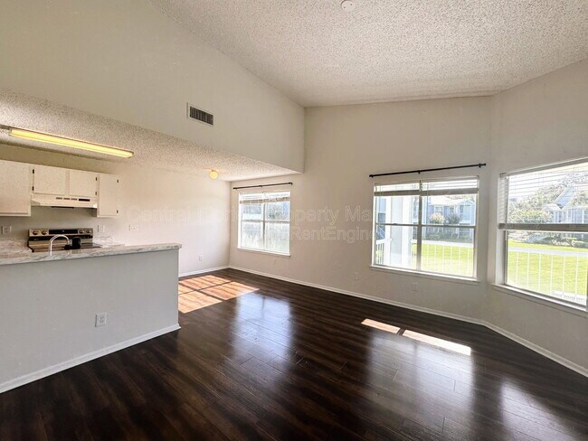 Photo - 2608 Grassy Point Dr Unit 206