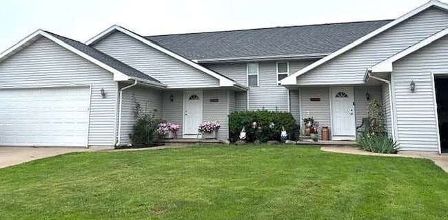 Building Photo - 2930 W Glenpark Dr Unit 2930 Glenpark Dr