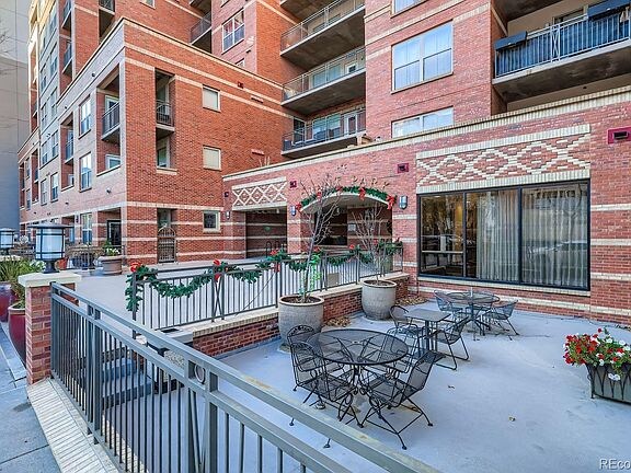 Photo - 1975 N Grant St Unidad 12