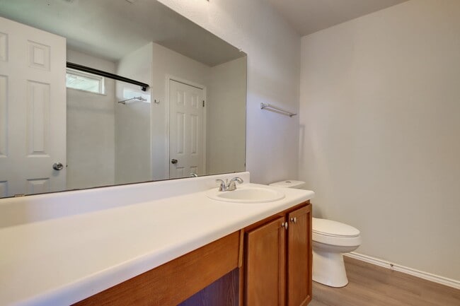 Photo - 218 Katy B Ln