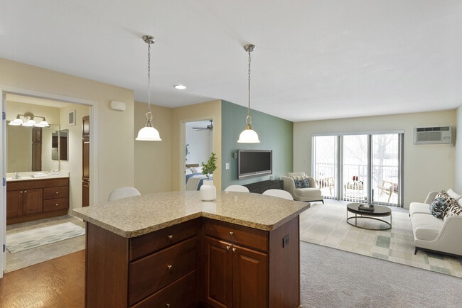 Parkwood Pointe Apartments