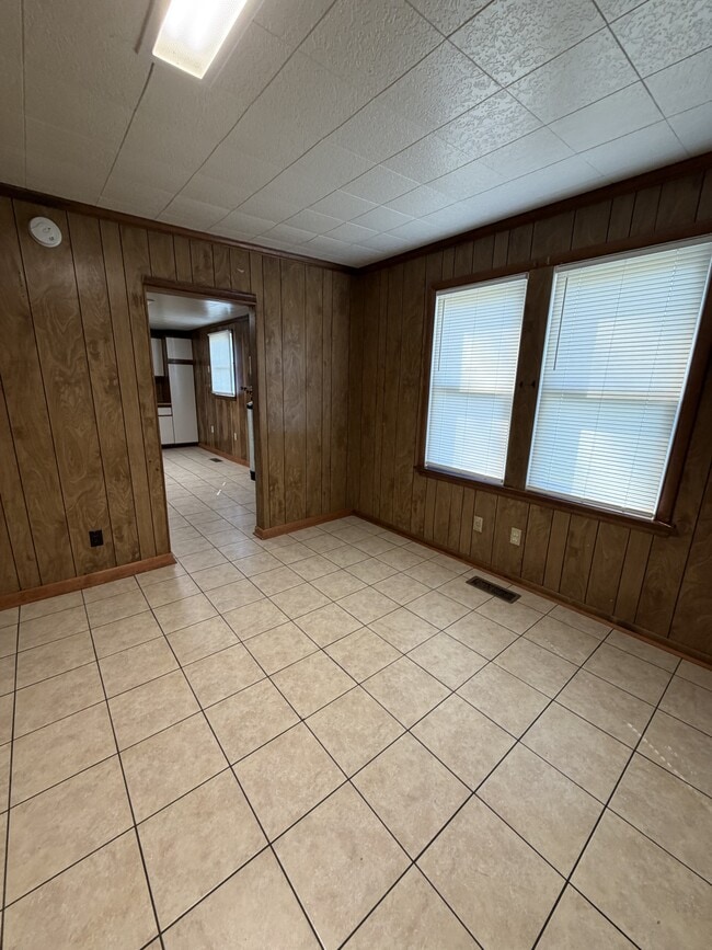 Photo - 6793 Edwards Ave