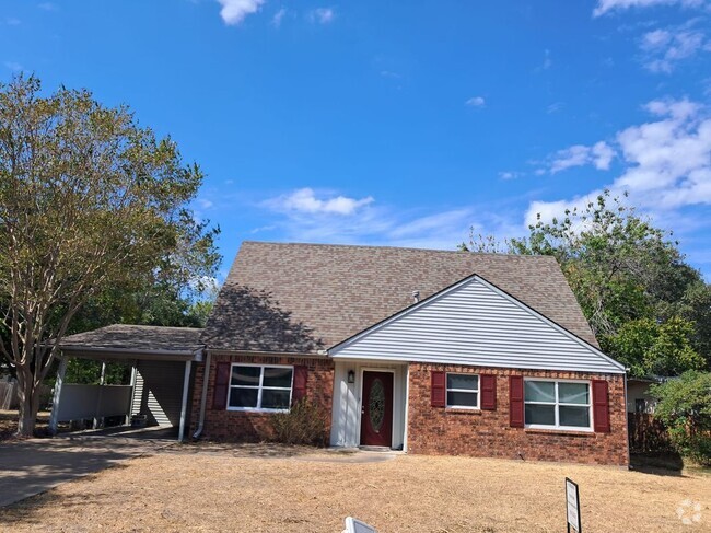 Building Photo - 1303 Leacrest Dr Rental