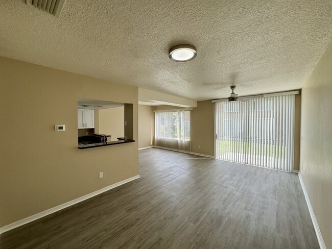 Photo - Fully renovated Townhome for Rent in Davenport, FL Unit A