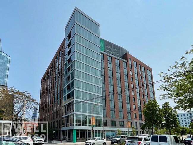 Photo - 710 N Aberdeen St