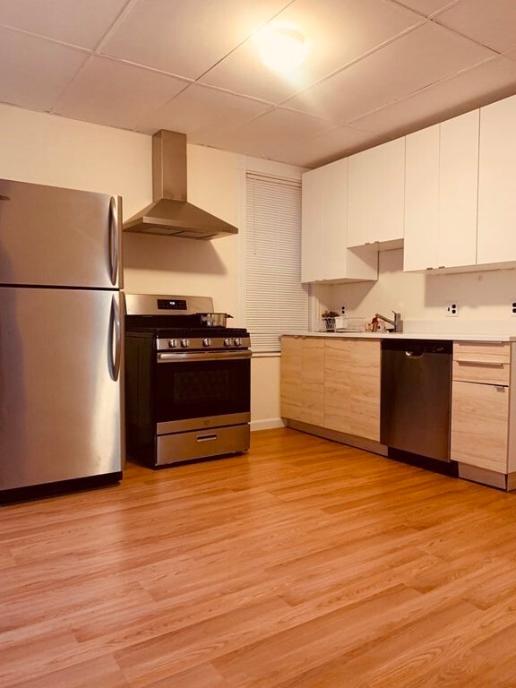 Photo - 1572 Tremont St Unidad 1