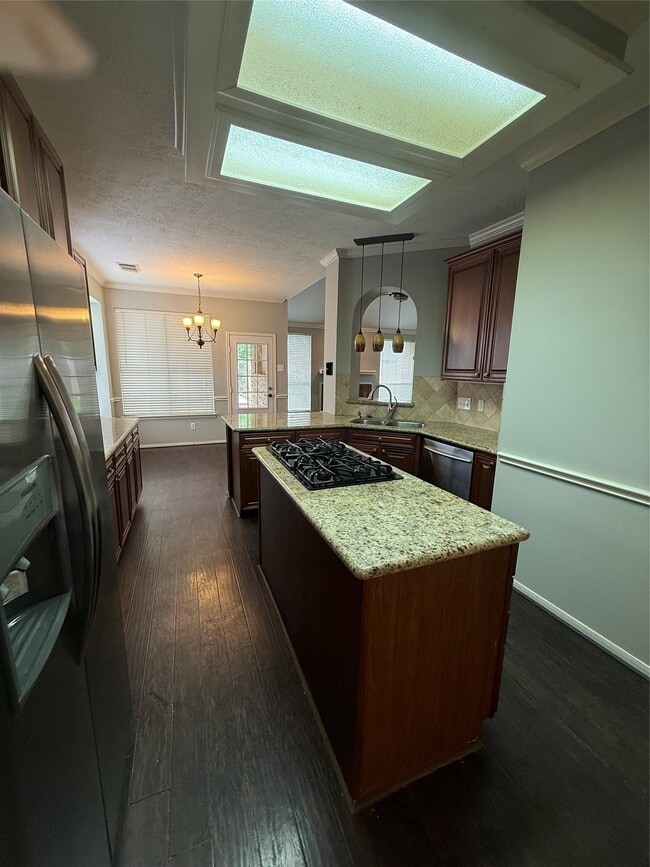 Photo - 1927 Kelona Dr