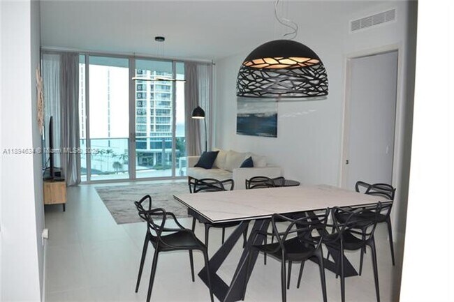 Photo - 17550 Collins Ave Unit 17550 Collins Ave appt 703