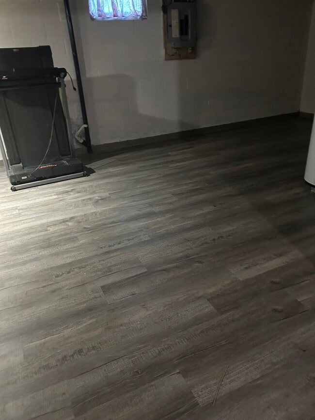 Photo - 8391 Lanmark Dr