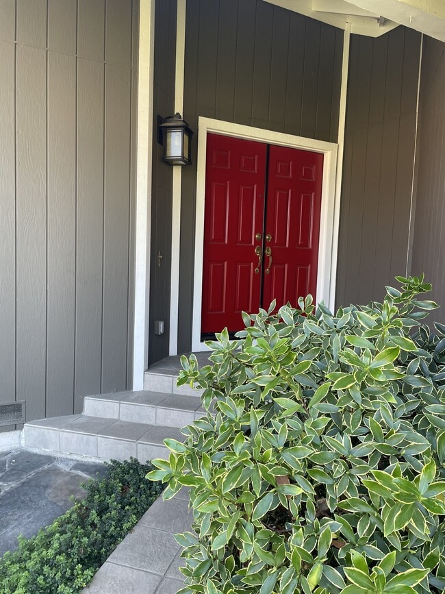 Photo - 7216 Roxanne Ln