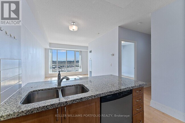 Photo - 39 Upper Duke Crescent Unité 607