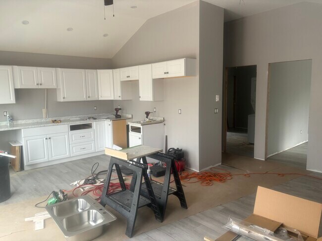 Photo - 10 Long Hill Rd Unidad D