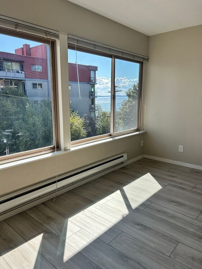 Photo - Mercer Crest Apartments