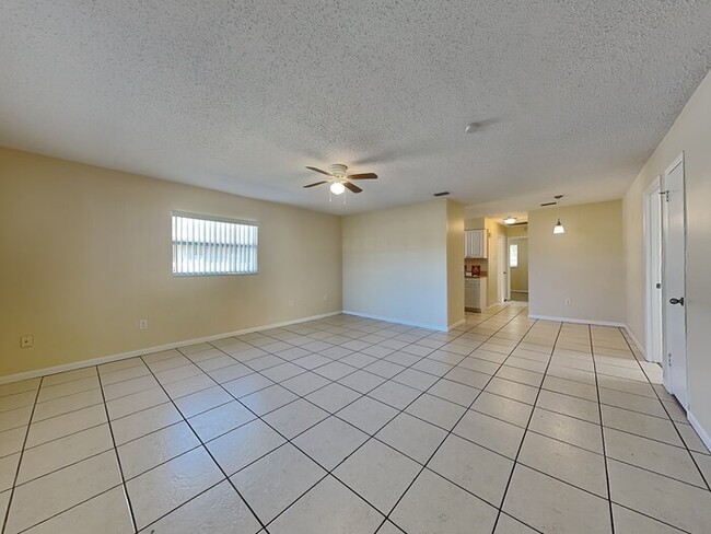 Photo - 4634 S Terry Ave