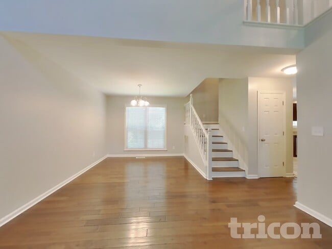 Photo - 2863 Iroquois Dr