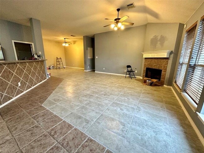 Photo - 1800 Briarton Ln N