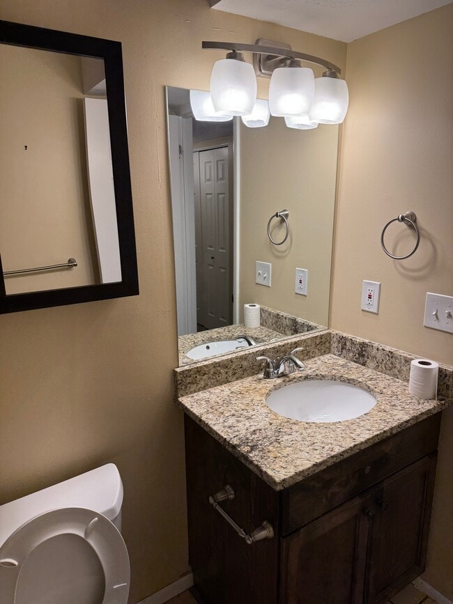 Photo - 1190 E Waterside Cv Unit Apt 22