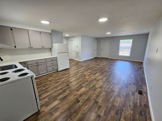 Photo - 2BD/1BA Duplex in Newton