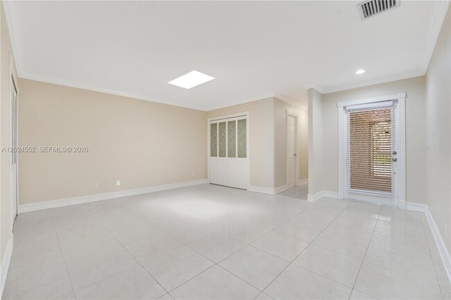 Photo - 3719 Estepona Ave