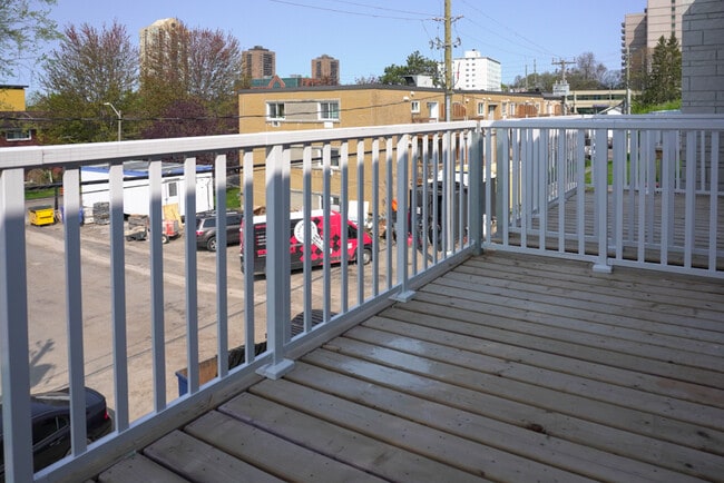 Photo - 630 Cummings Ave Unit 302