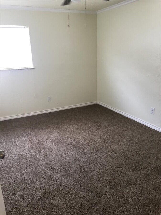 Photo - 2110 NW Lindy Ave Unidad D223