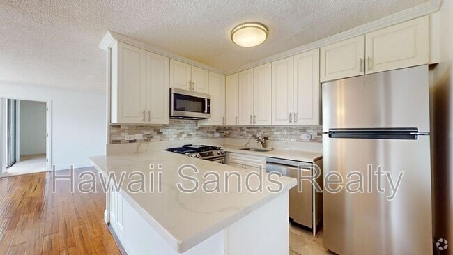 Building Photo - 2215 Aloha Dr Unit #702/7K Rental