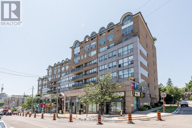 Photo - 1818 Bayview Ave Unité 401