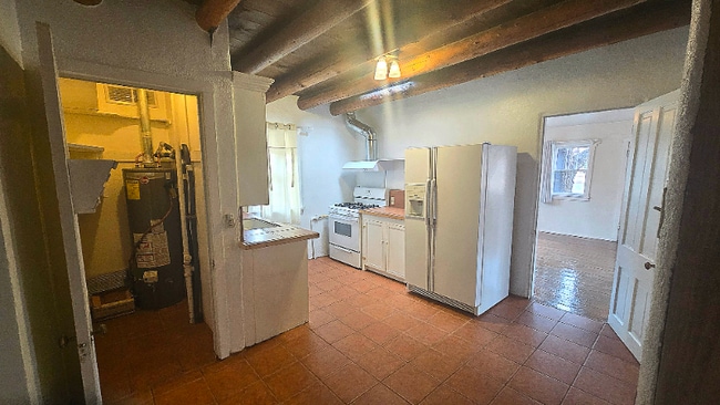 Photo - 523 Agua Fria St