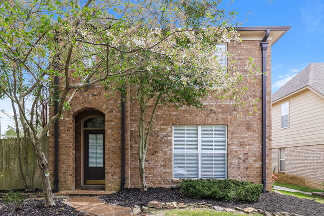 Photo - 1372 Broadstone Ct House