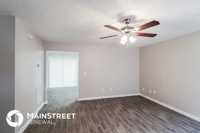 Photo - 6793 Creeks Edge Ct