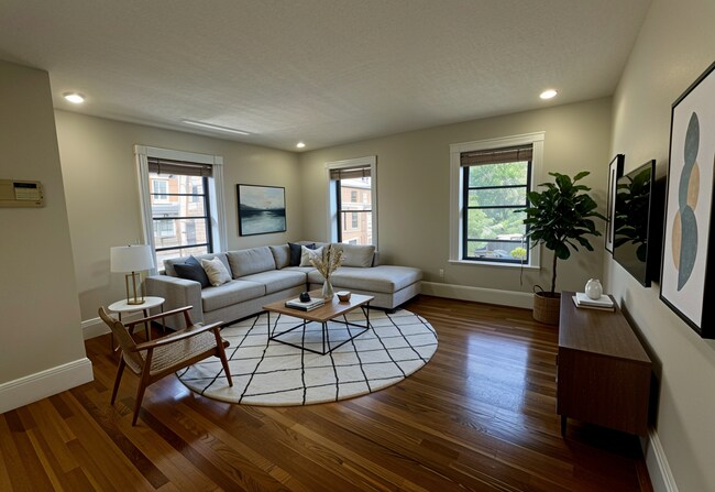 Building Photo - 18 Dean Rd Unit #3A