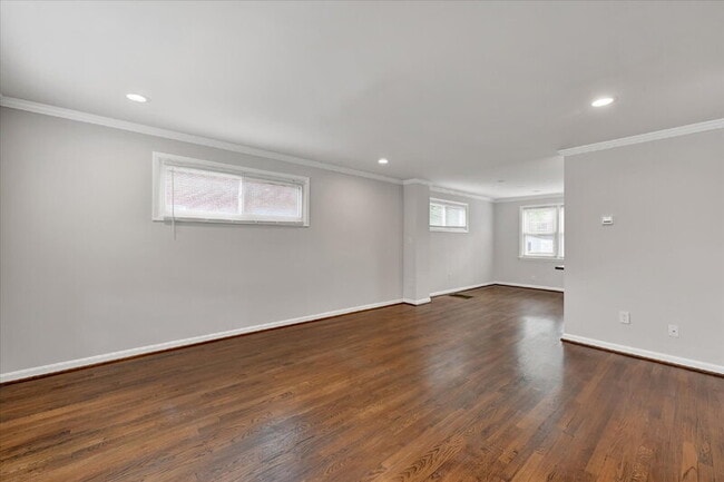 8611 Ellen Ct