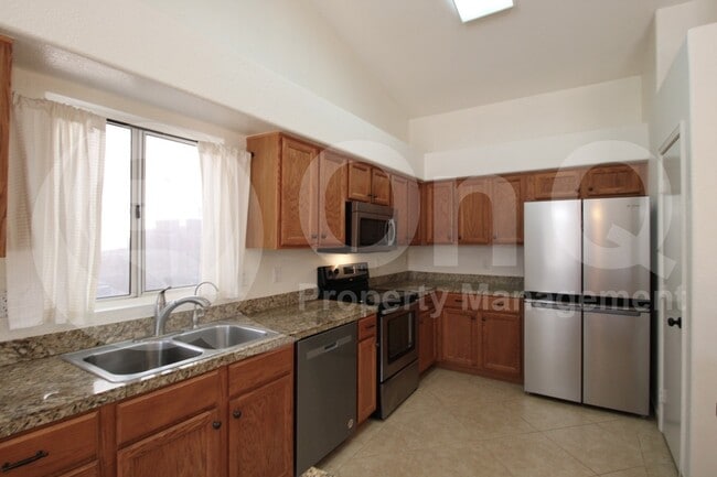 Photo - 1562 S Monterey St