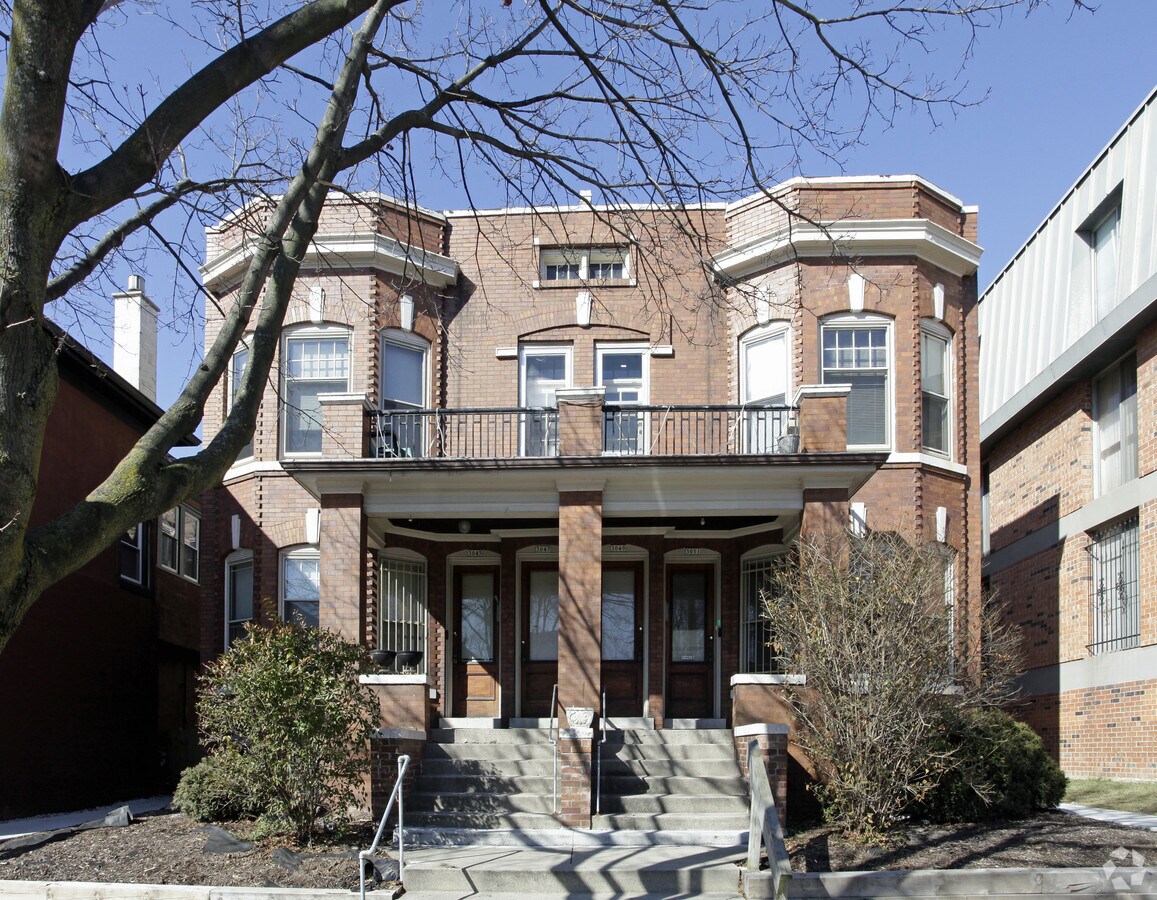 Photo - 3045-3051 N Oakland Ave