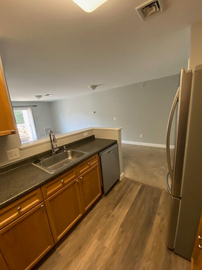 Photo - 122 Coliseum Ave Unit 301