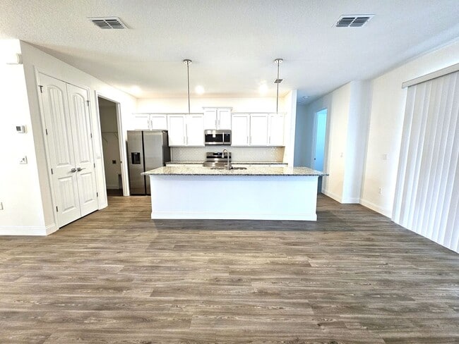 Photo - *****STUNNING 4/2 HOME IN PALM COAST 3 CAR GARAGE!