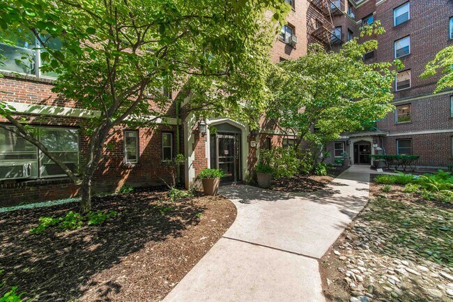 Photo - 100 E Palisade Ave Unit B51