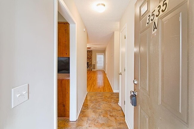 Photo - 3535 Miller St