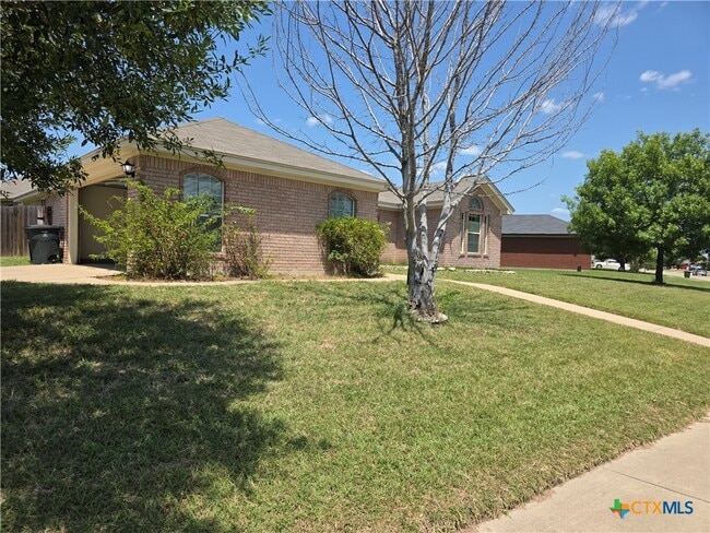 Building Photo - 3901 Mustang Dr Rental