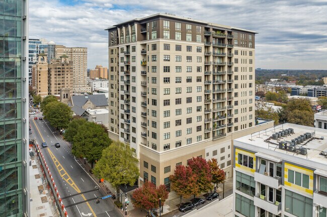 Photo - The Reynolds