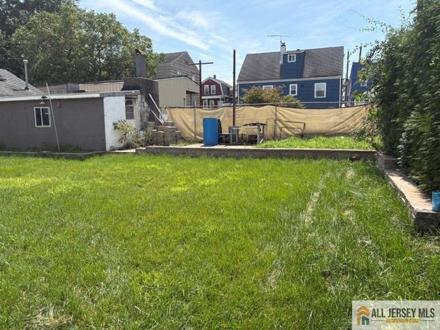 329 Leon Ave