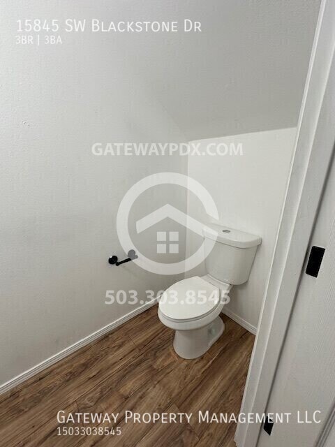 Photo - 15845 SW Blackstone Dr