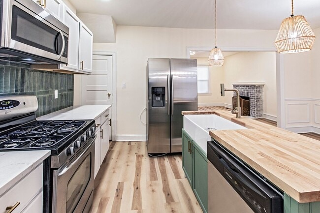 Photo - 3 bedroom, 1.5 bath, newly renovated home in Wilmington, DE