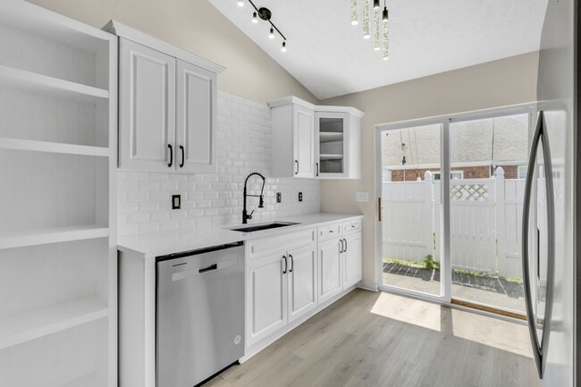 Photo - 2120 Lebanon Pike Townhome