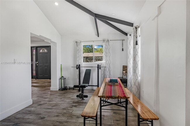 2275 NW 30th St
