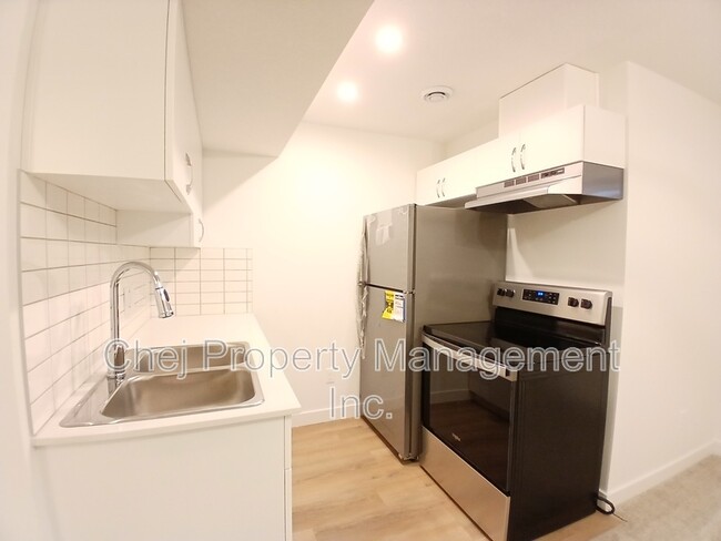 Photo - 6349 King Wynd SW Unit Lower